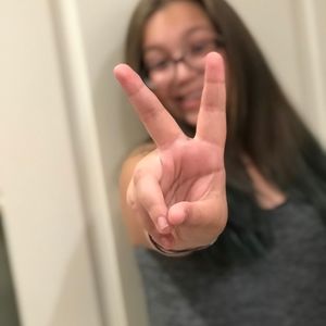 Meet your Posher, Lisa marie